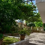 Bella's House